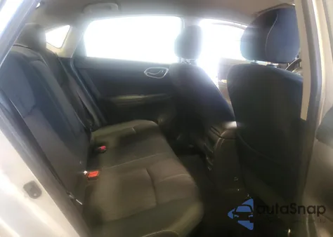 2018 Nissan Sentra S z USA, uszkodzony, nr VIN 3N1AB7AP9JL644414